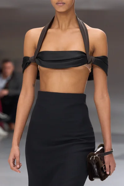Look 5